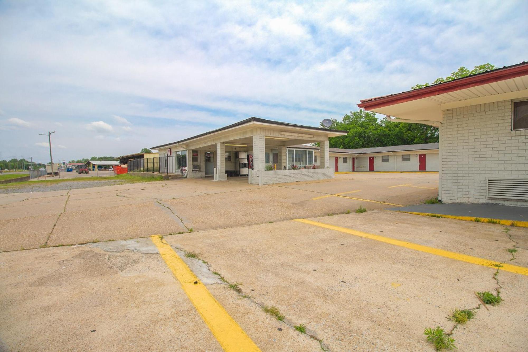 Oyo Hotel Mcalester Ok S Main St Luaran gambar