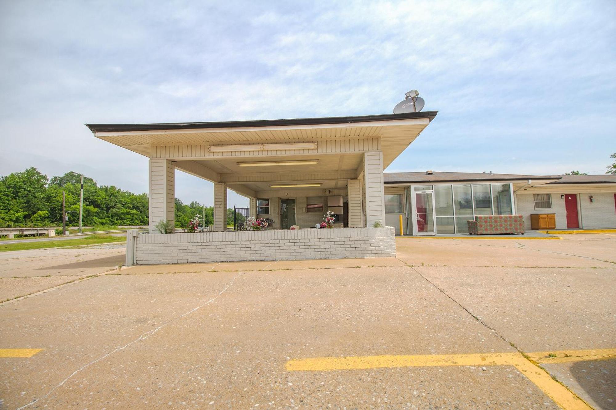 Oyo Hotel Mcalester Ok S Main St Luaran gambar