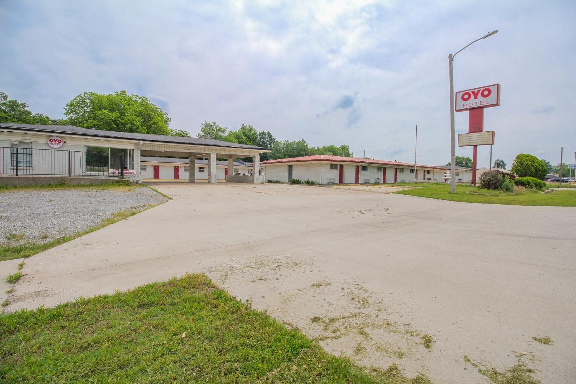 Oyo Hotel Mcalester Ok S Main St Luaran gambar